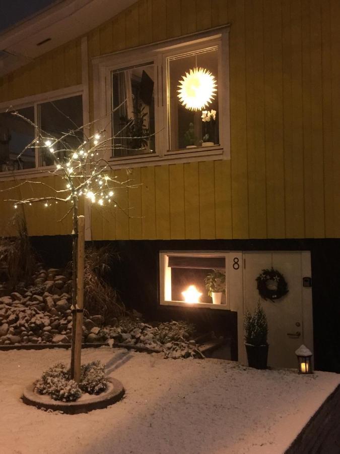 Bo Centralt I Vaernamo Bagian luar foto